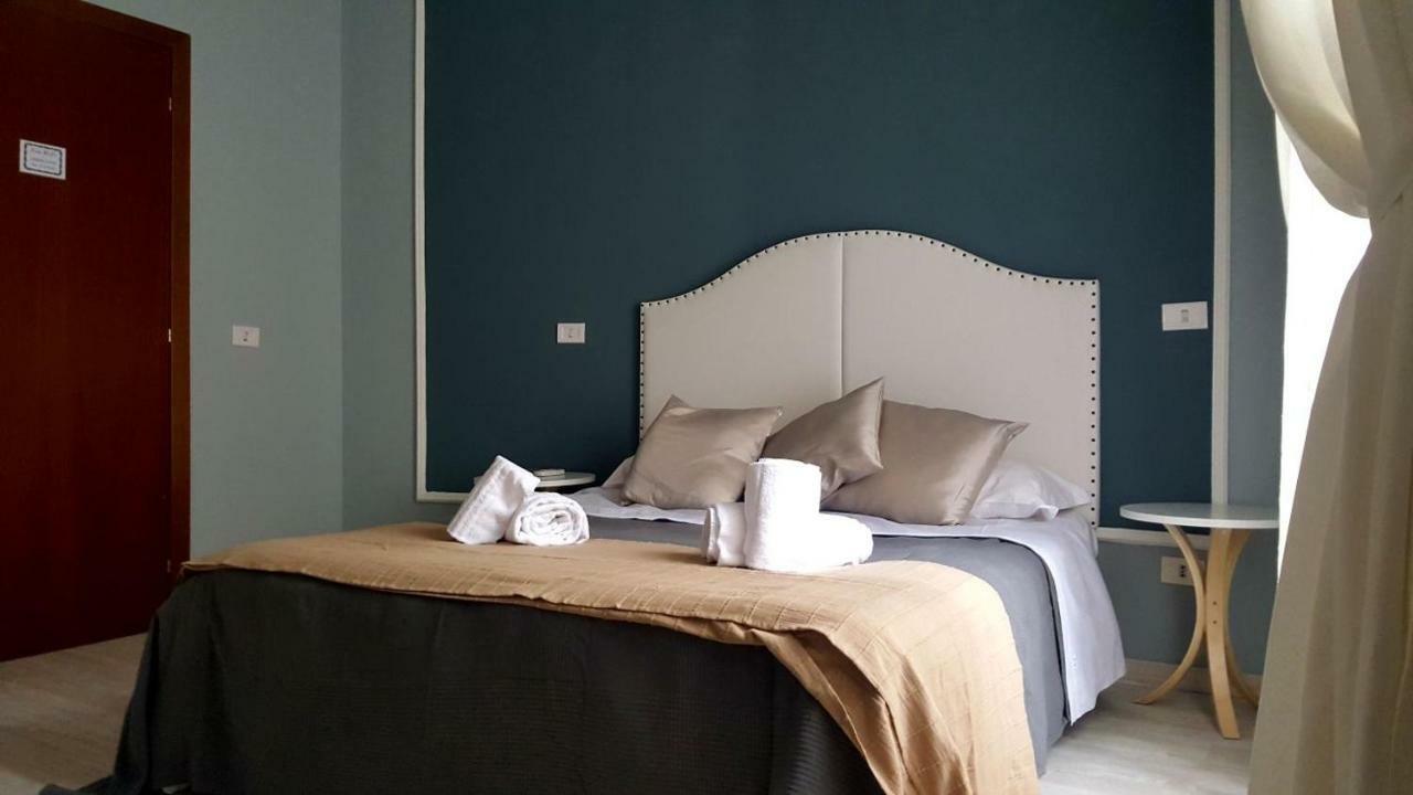 Magnolia Hotell Valmontone Exteriör bild